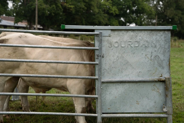 Koncentratų šėrykla su tvorele CREEP FEEDER L.2.70M